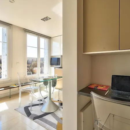 Designed Studio With Ac-Terrasse Vue Tour Eiffel Parijs Buitenkant foto